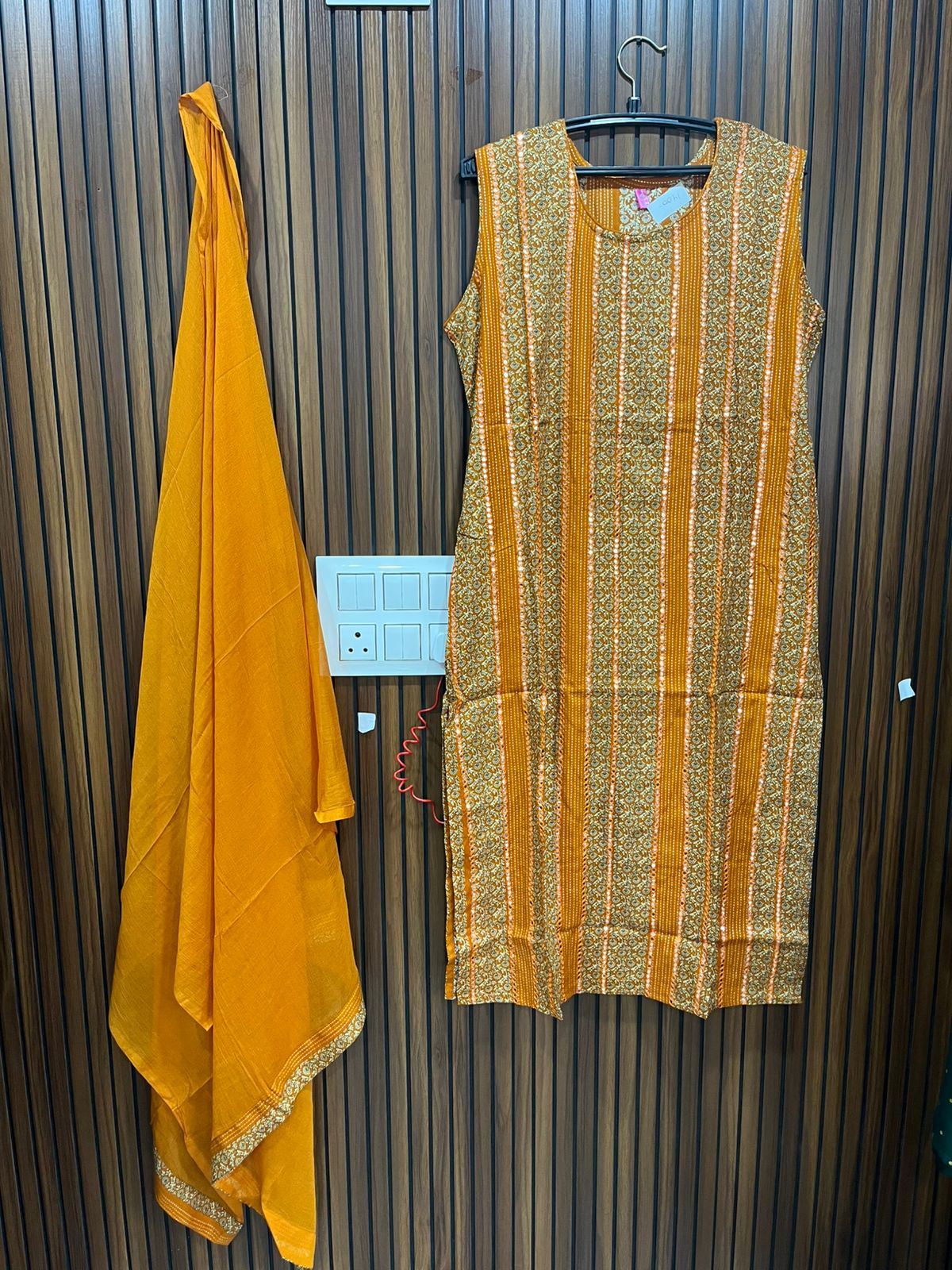 Reyon Cotton suit