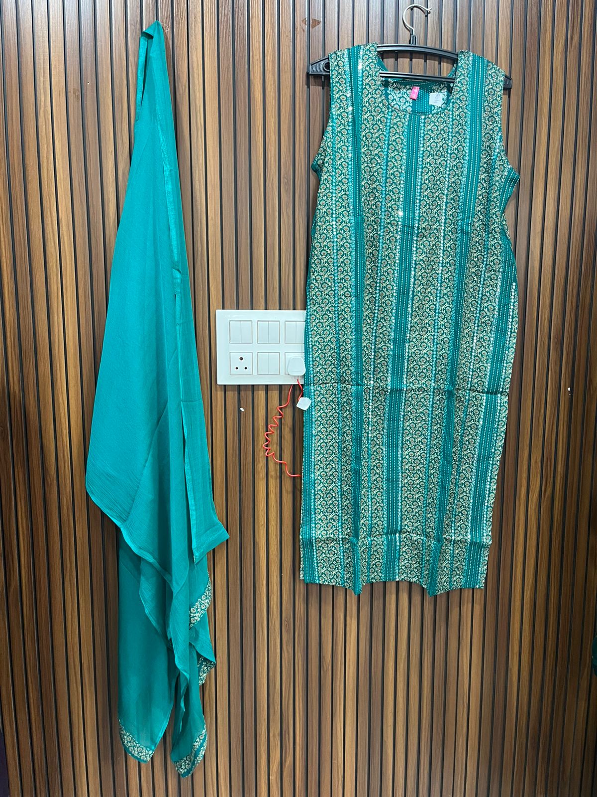 Reyon Cotton suit